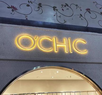 Λογότυπο μετάλλων και γράφοντας περικοπή λέιζερ σημαδιών 12VDC καταστημάτων μπροστινή