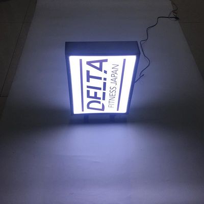 Διαμορφωμένο το κενό ελαφρύ κιβώτιο μπύρας οδήγησε το ακρυλικό σημάδι Lightbox φωτισμού
